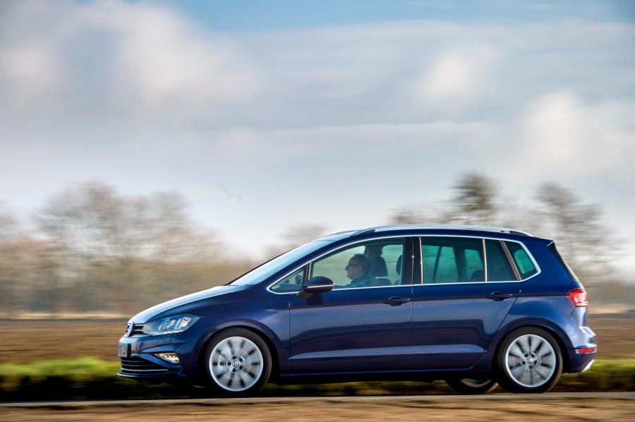 Volkswagen Golf SV 2018 года  (UK) (фото 20 из 24)